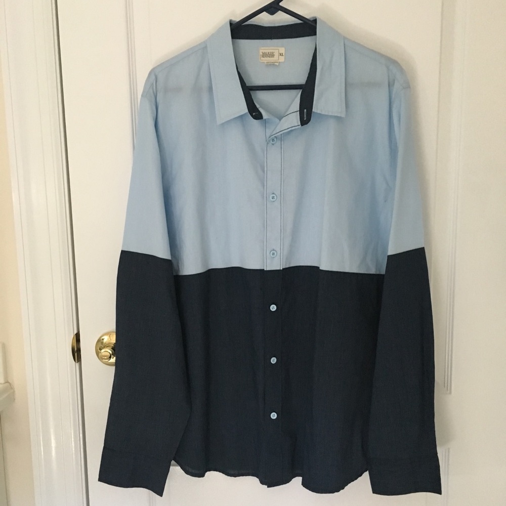 NWOT-Men’s Two Tone Shirt